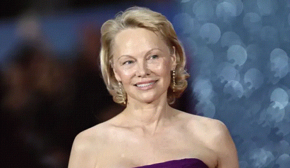Ja pse Pamela Anderson dëshiron të ndryshojë mbiemrin e saj