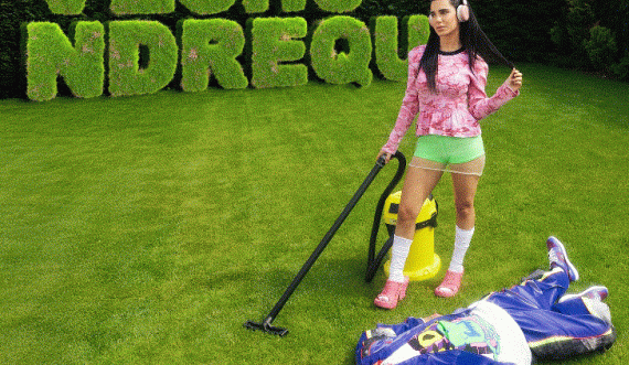  'Veshu ndrequ, kadale, qu e mos e bë t'madhe' nga Gjesti pushton platformat digjitale