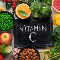 Shenjat që tregojnë se trupit tuaj i mungon vitamina C