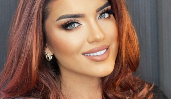 Edona befason me veshjen e saj