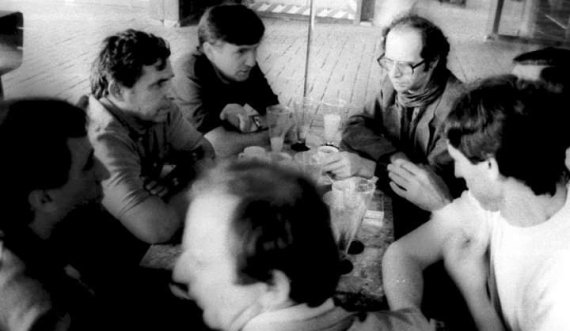 Në vigjilje të 36 vjetorit të themelimit të Lidhjes Demokratike të Kosovës (1)