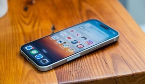 Përsëri flitet për një iPhone me palosje të Apple më 2026