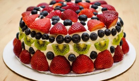 Receta e Pepës: Tortë me pemë