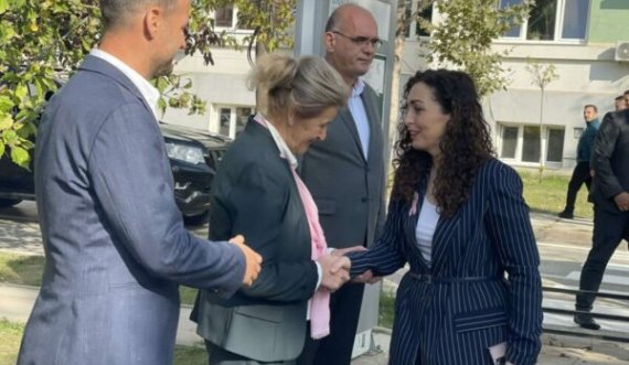 Osmani dhuron proteza të gjirit për gratë e prekura nga kanceri