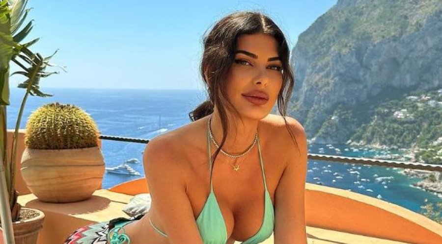 Angela Martini rrëfen ‘puthjen’ me Donald Trump