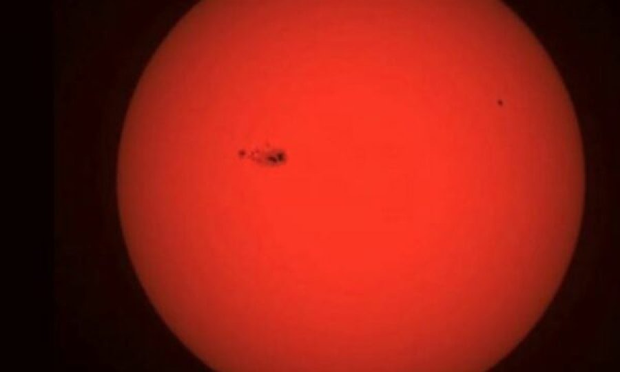 Zbulohet misteri i ‘shiut’ në Diell