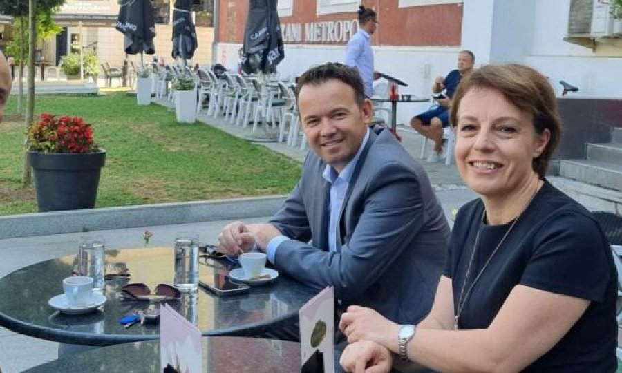 Pse Peci po thotë se PDK, LDK, AAK dhe Lista Srpska ngritën dorën kundër Donika Gërvallës?