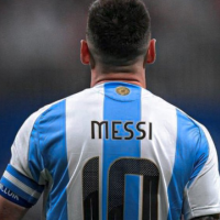 Messi fiton betejën e fanellave