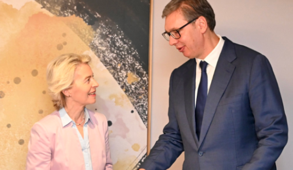 Von der Leyen takon Vuçiqin, pret që Serbia të tregojë “përkushtim në rrugën e zgjedhur drejt BE’së”