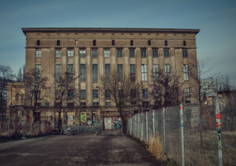 Ç'është Berhain, tempulli i teknos që transformon jetë? 