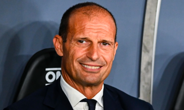 Allegri kritikon lojtarët e tij